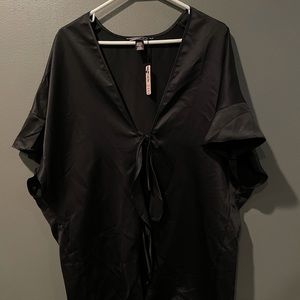 $58 NWT VICTORIA SECRET Black Satin Robe Women M L